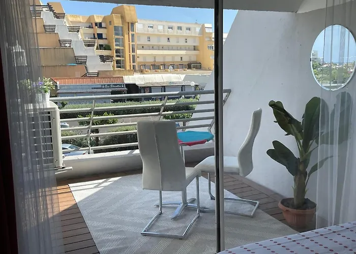 Naturist Port Ambonne Melrose View